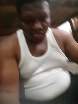 LovelyHughes online show from December 2025 08:32:02 AM