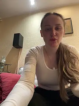 TomilaSi online show from March 2026 09:59:02 PM