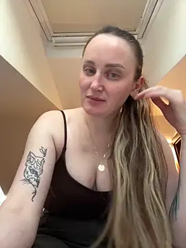 TomilaSi online show from May 2026 06:06:01 PM