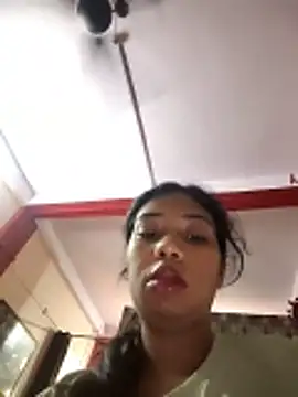 Snapshot of aarti03fb chatting on June 2026 01:05:01 AM aarti03fb online show from June 2026 01:05:01 AM