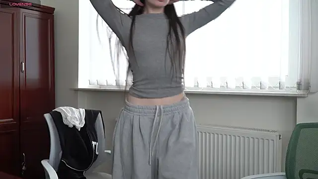 Dacota love online show from April 2026 11:03:02 AM