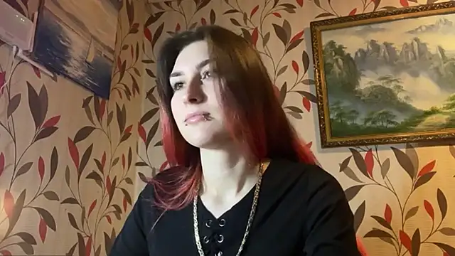 Snapshot of MangledShale chatting on December 2025 07:03:02 AM MangledShale online show from December 2025 07:03:02 AM