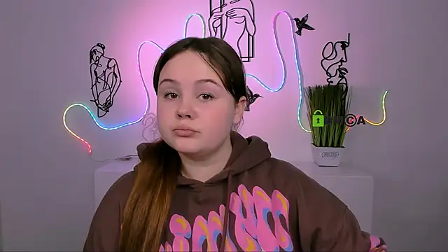 Snapshot of candy_flossie1 chatting on December 2025 06:17:02 AM candy flossie1 online show from December 2025 06:17:02 AM