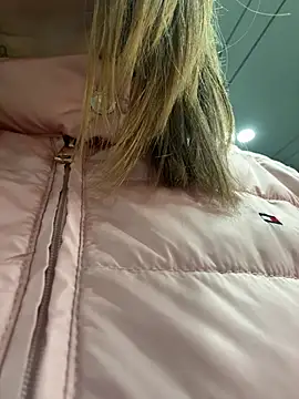 Brooke lover online show from May 2026 07:00:01 PM