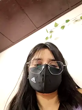 Sexolinaa online show from May 2026 01:37:01 PM