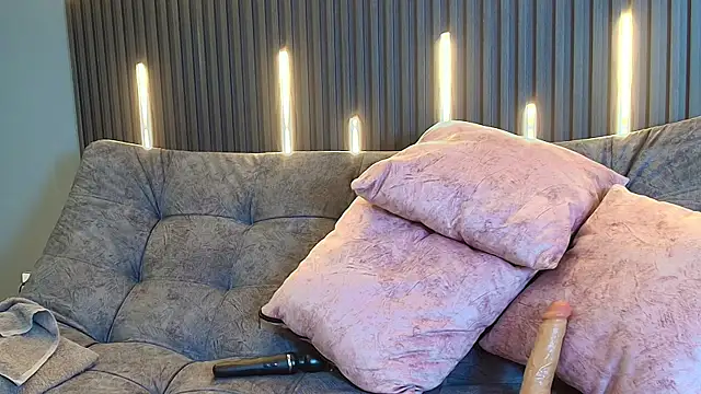 Snapshot of scarlett_aviebby chatting on December 2025 01:42:01 PM scarlett aviebby online show from December 2025 01:42:01 PM