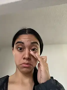 Snapshot of Miia_moonn chatting on November 2025 10:50:02 AM Miia moonn online show from November 2025 10:50:02 AM