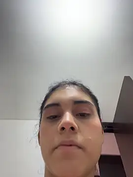 Miia moonn online show from February 2026 01:10:02 AM