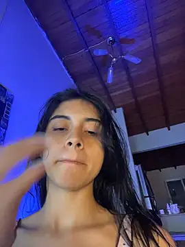 Miia moonn online show from April 2026 02:20:02 AM