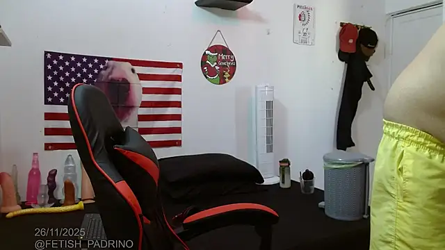 holegape online show from November 2025 11:45:01 AM