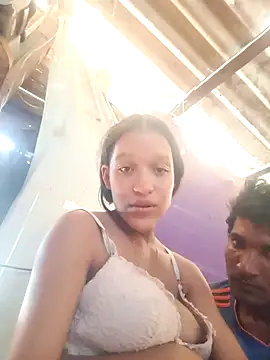 Snapshot of rachelbunny_and_kevin chatting on November 2025 05:37:01 PM rachelbunny and kevin online show from November 2025 05:37:01 PM