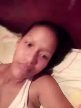 Snapshot of rachelbunny_and_kevin chatting on February 2026 06:22:02 PM rachelbunny and kevin online show from February 2026 06:22:02 PM