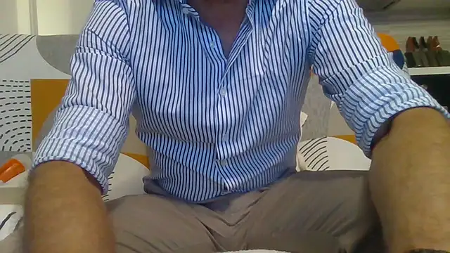 Snapshot of Eroshotlicker chatting on July 2026 09:50:02 PM Eroshotlicker online show from July 2026 09:50:02 PM