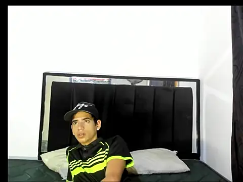 Sweet couple79 online show from February 2026 07:30:02 PM