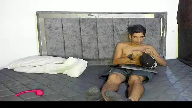 Sweet couple79 online show from February 2026 07:54:01 PM