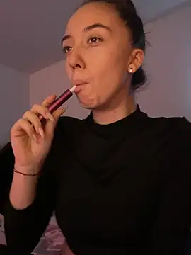 Snapshot of CristinaSw chatting on December 2025 02:22:01 PM CristinaSw online show from December 2025 02:22:01 PM