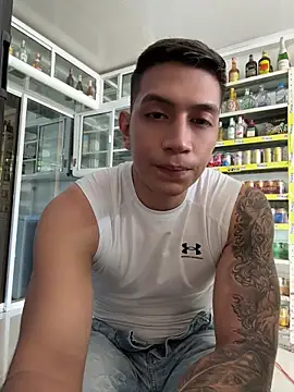 OliverWest04 online show from May 2026 04:02:02 PM