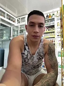 OliverWest04 online show from May 2026 05:41:01 PM
