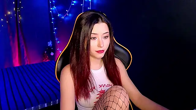 Snapshot of RedMidnight chatting on December 2025 10:32:01 AM RedMidnight online show from December 2025 10:32:01 AM