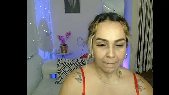 Aunty milf online show from June 2026 08:00:02 PM