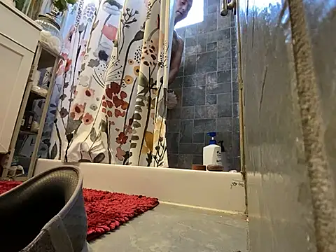 Snapshot of xxxenzo1 chatting on December 2024 06:18:02 PM xxxenzo1 online show from December 2024 06:18:02 PM