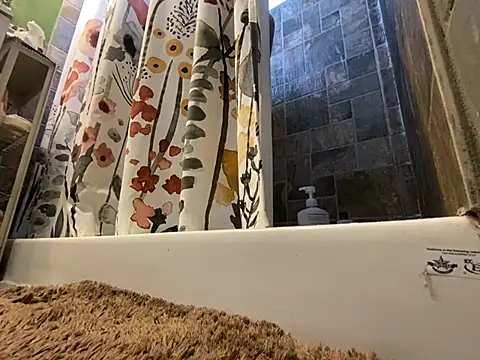 Snapshot of xxxenzo1 chatting on March 2025 05:31:01 PM xxxenzo1 online show from March 2025 05:31:01 PM