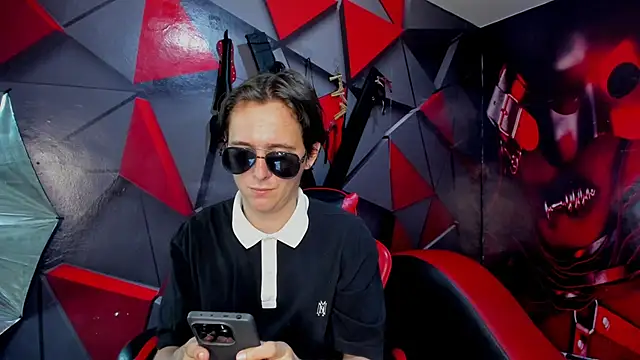 Snapshot of Aaron_LatinMen2 chatting on December 2025 08:47:02 PM Aaron LatinMen2 online show from December 2025 08:47:02 PM