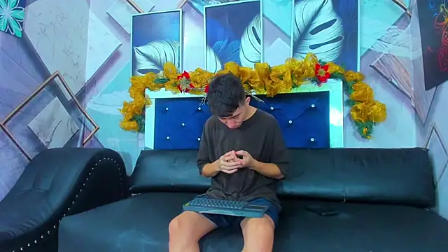 Snapshot of Lester_james2 chatting on December 2025 02:12:02 PM Lester james2 online show from December 2025 02:12:02 PM