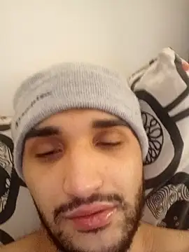 elgasmii online show from February 2026 10:55:01 PM