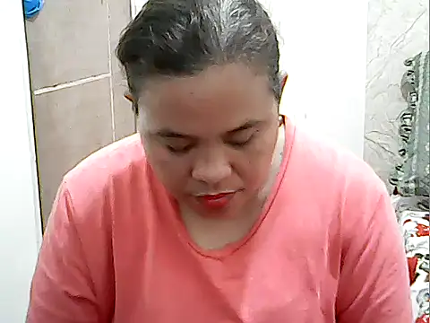 Snapshot of cutechubby chatting on December 2025 12:19:01 AM cutechubby online show from December 2025 12:19:01 AM