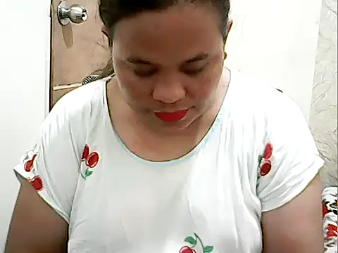 cutechubby online show from May 2026 10:41:02 PM
