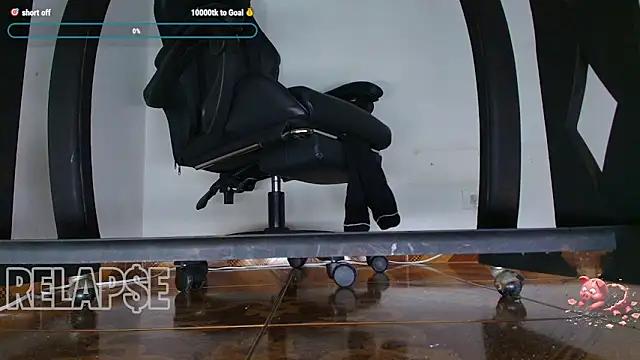 Snapshot of Alphacashmaster777 chatting on January 2026 10:37:02 PM Alphacashmaster777 online show from January 2026 10:37:02 PM