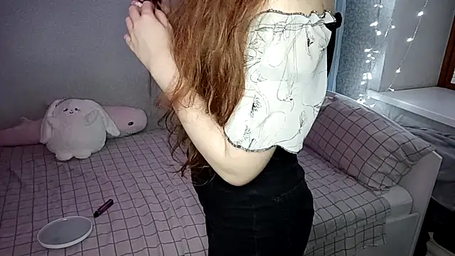 Snapshot of Kristake chatting on December 2025 03:05:01 PM Kristake online show from December 2025 03:05:01 PM