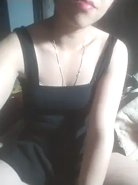 tieutam122 online show from February 2026 11:19:01 PM