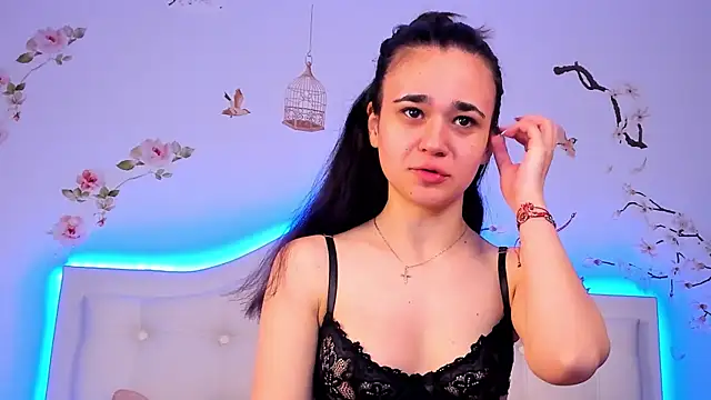 Snapshot of TinyBlair chatting on March 2026 05:36:01 AM TinyBlair online show from March 2026 05:36:01 AM