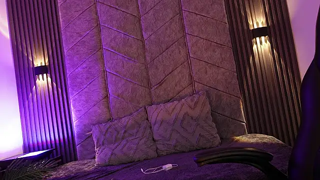 amberthangelss online show from February 2026 01:08:02 PM