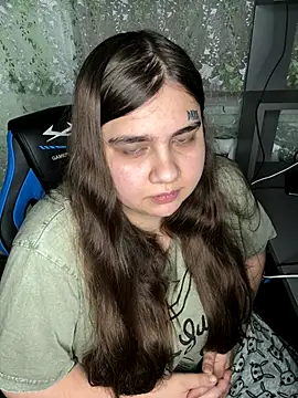 Snapshot of MariasV chatting on December 2025 04:34:02 PM MariasV online show from December 2025 04:34:02 PM