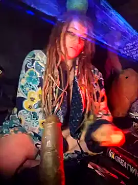 Horny hippie online show from February 2025 08:15:02 AM