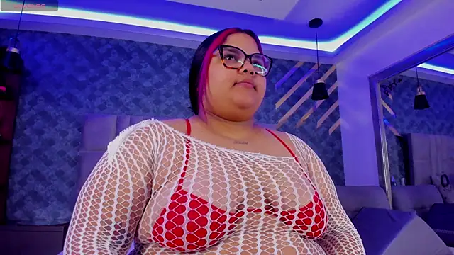 Snapshot of AlyzzandreRouge chatting on December 2025 11:41:02 AM AlyzzandreRouge online show from December 2025 11:41:02 AM