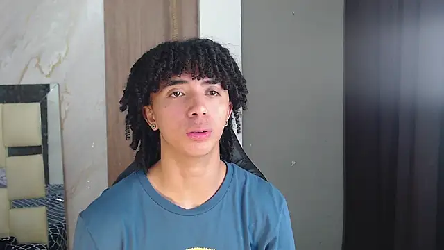 kim curlyy online show from July 2026 12:22:02 PM