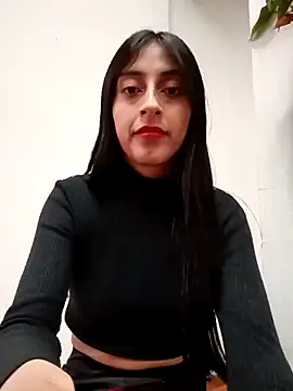 Im Kloe online show from December 2025 08:02:02 PM