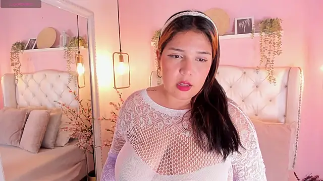 Snapshot of AmberHarpper chatting on March 2026 08:59:02 PM AmberHarpper online show from March 2026 08:59:02 PM