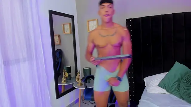 Snapshot of Bryan_robayo5 chatting on November 2025 11:55:02 AM Bryan robayo5 online show from November 2025 11:55:02 AM