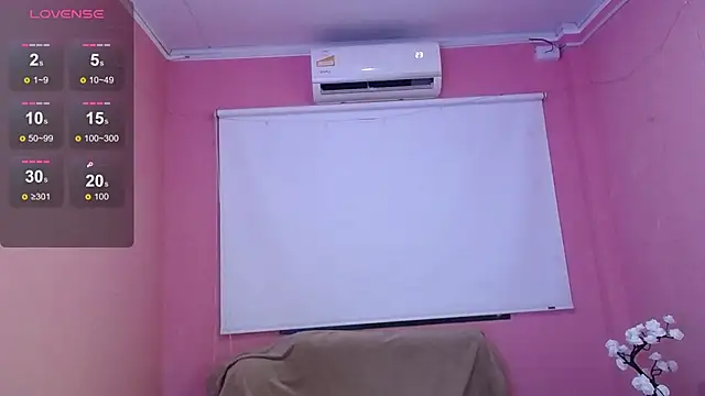 Snapshot of Karla_Soff_19 chatting on January 2026 08:03:02 PM Karla Soff 19 online show from January 2026 08:03:02 PM