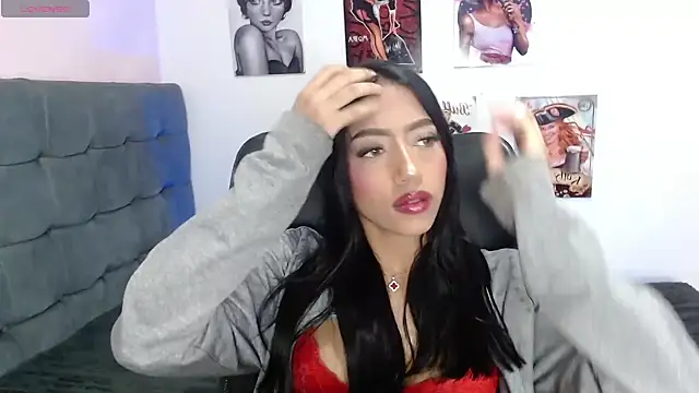 Snapshot of aisha_brunette18 chatting on December 2025 10:48:01 PM aisha brunette18 online show from December 2025 10:48:01 PM