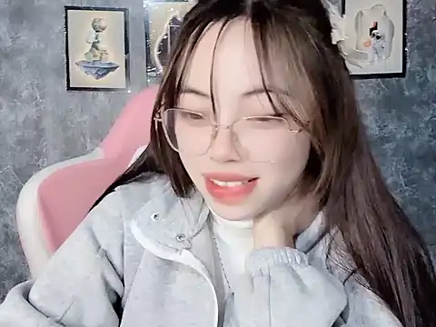 Aria5999 online show from December 2025 06:49:01 PM