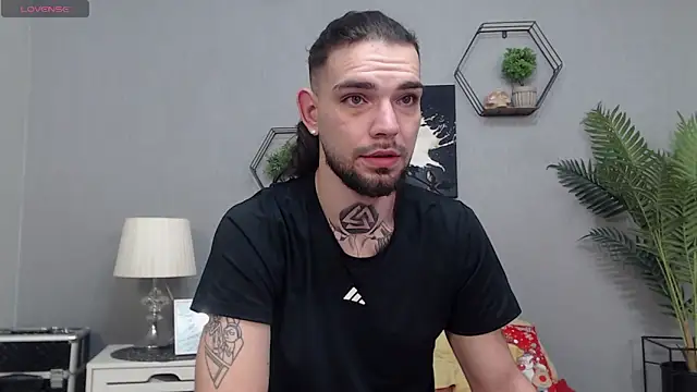 Snapshot of KaneHunter chatting on February 2026 04:52:01 AM KaneHunter online show from February 2026 04:52:01 AM