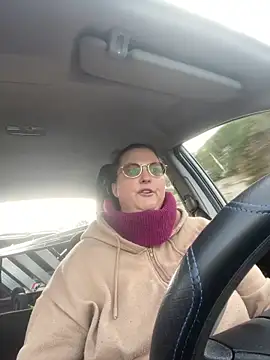 Snapshot of bea_french_curvy chatting on February 2026 12:55:01 PM bea french curvy online show from February 2026 12:55:01 PM