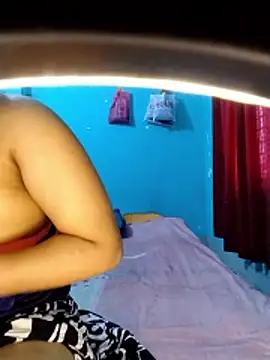 Snapshot of priya2098 chatting on February 2026 05:17:02 AM priya2098 online show from February 2026 05:17:02 AM