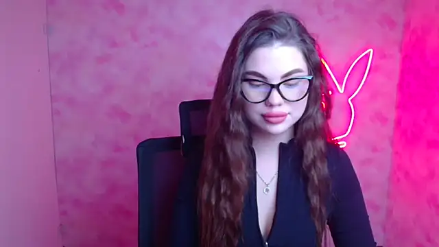 Snapshot of Violetta_Brilliant chatting on December 2025 12:56:01 PM Violetta Brilliant online show from December 2025 12:56:01 PM